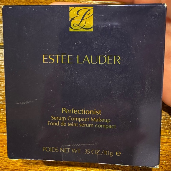 NIB New Estee Lauder Perfectionist Serum Compact Makeup - 1N1 Ivory Nude- .35 oz - Picture 3 of 4